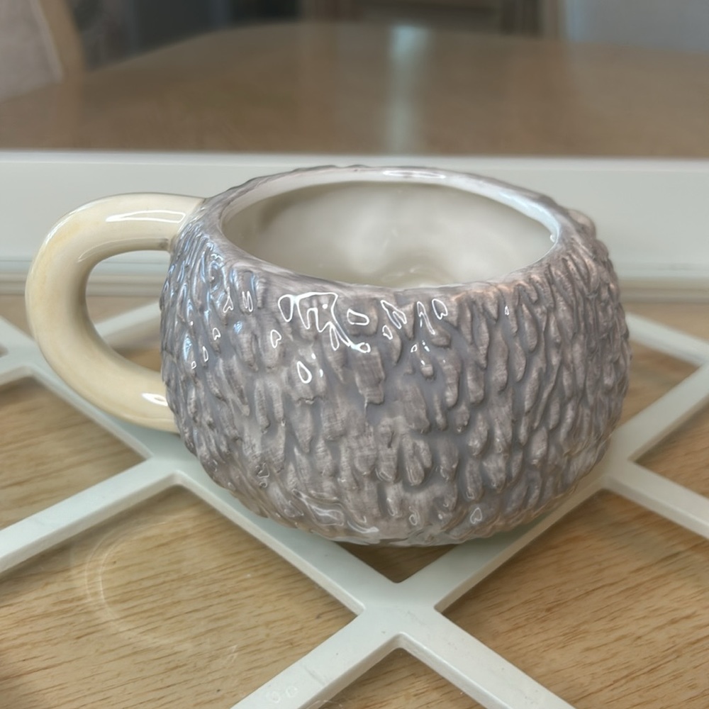 Robert Stanley Hedgehog Mug - Picture 2 of 8